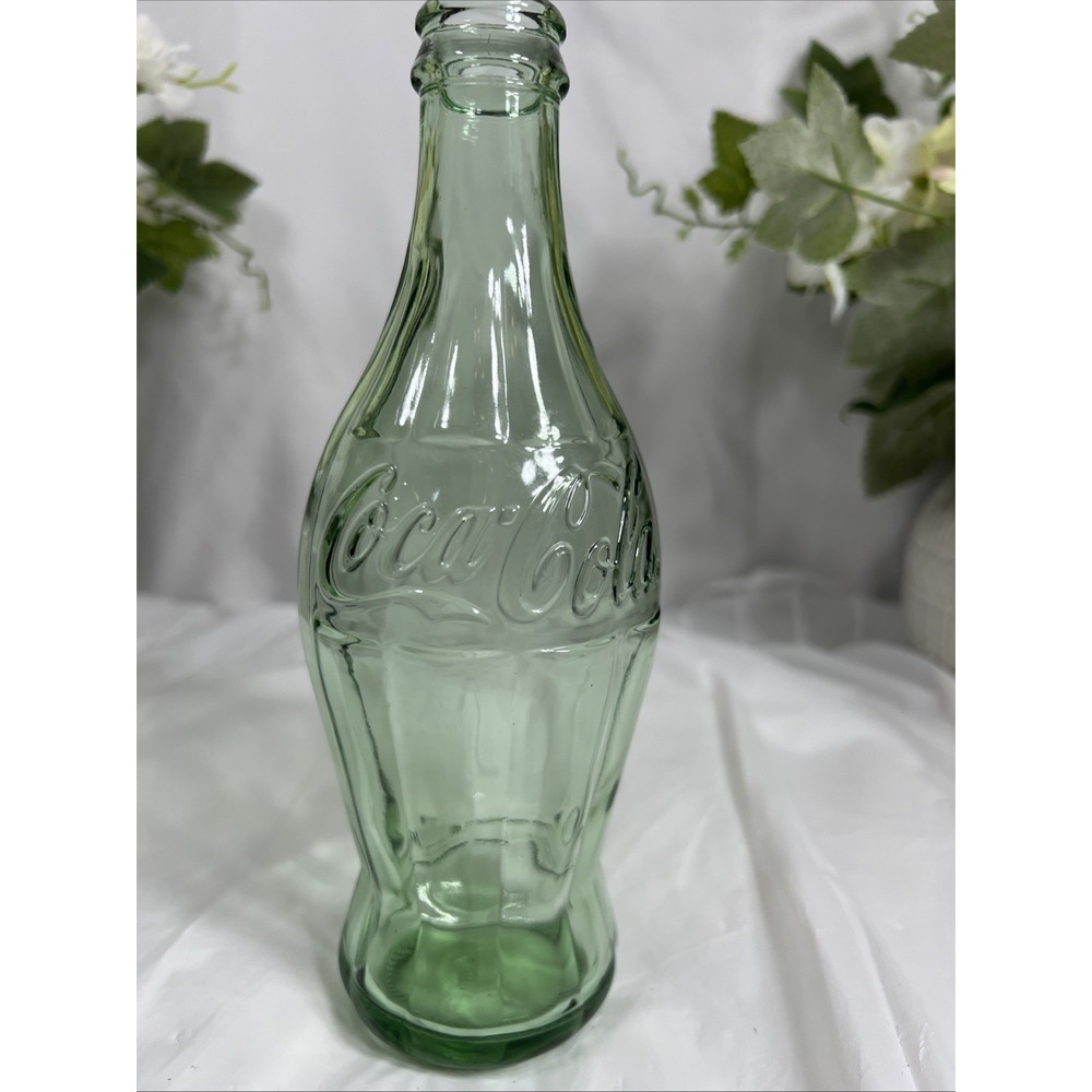 2011 Coca-Cola "ROOT" glass bottle 125th anniversary of Coke w CEO Signature